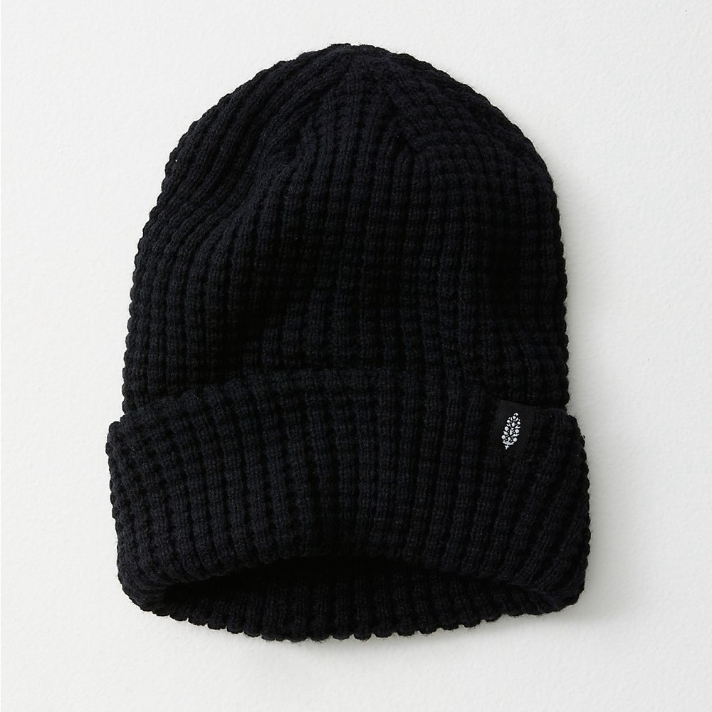 NWOT! Free People Cool Down Beanie